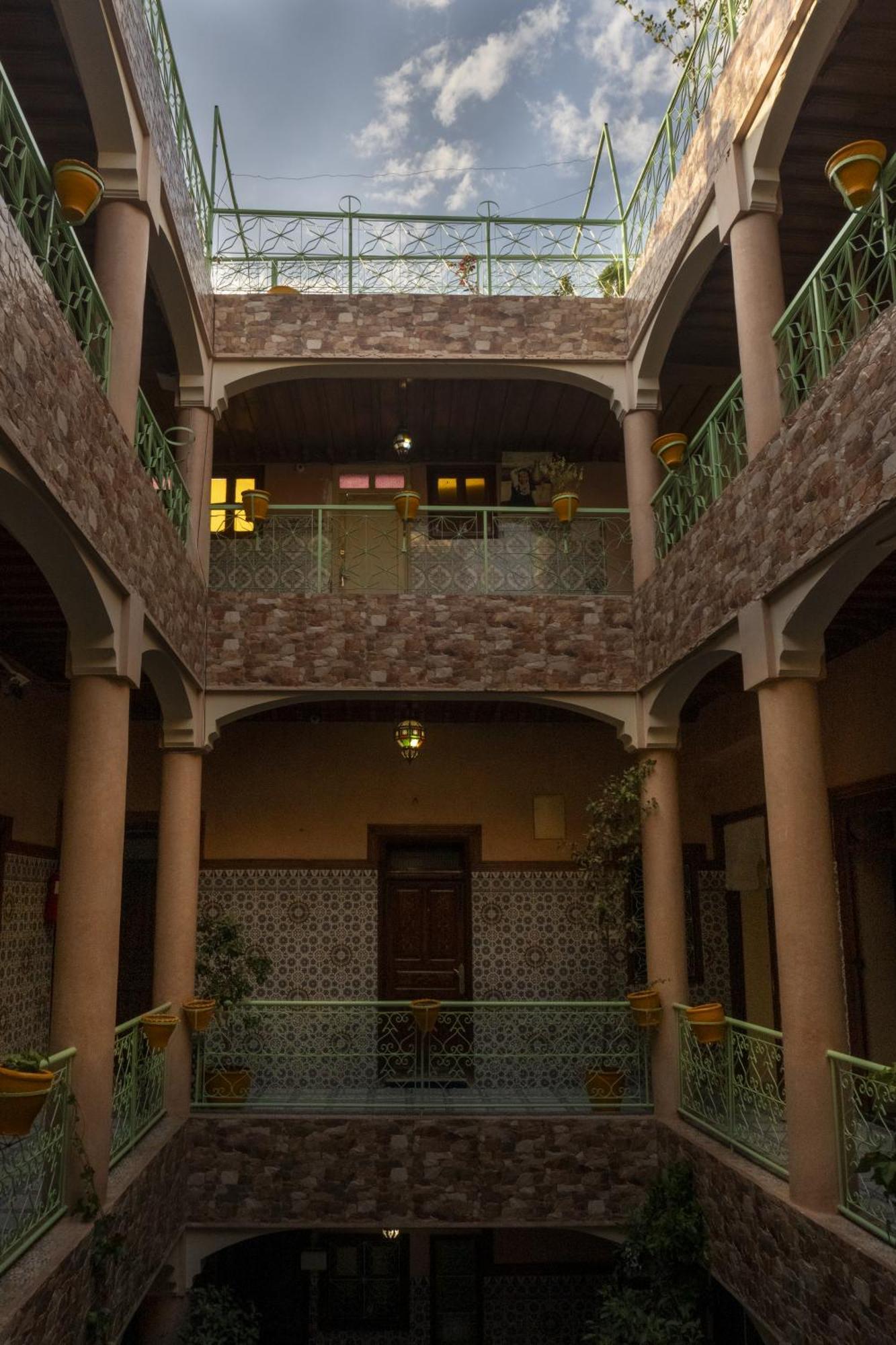 Hotel Imouzzer Marrákes Kültér fotó